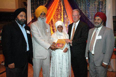 Congressman George Radonovich with Guru Nanak: His Life and Teachings Congressman George Radonovich with Guru Nanak: His Life and Teachings