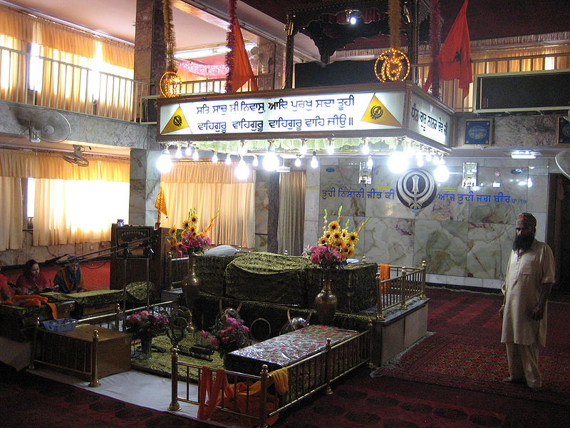 Kabul_Gurdwara_Karte_Parwan (133K)