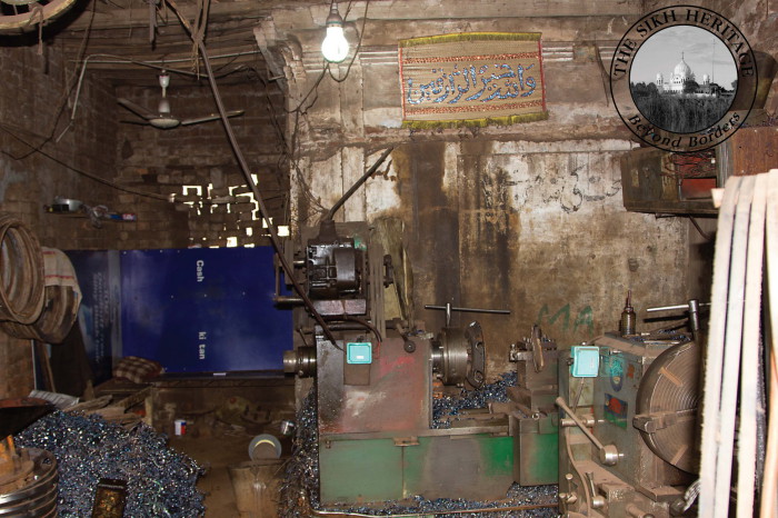 Interior of Gurdwara Shaheed Ganj   Bhai Mani Singh.jpg