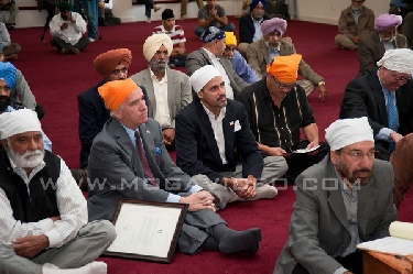 Congressman Jim Costa,Mayor Ruby Dhaliwal (88K)