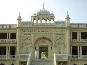 gurdwara_sacha_sauda (45K)