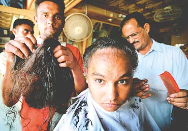 sikh_boy_haircut (22K)
