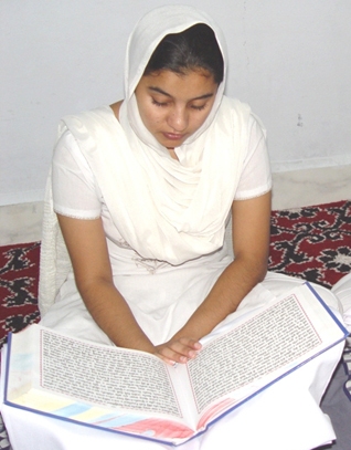 Baru-Sahib-b (85K)