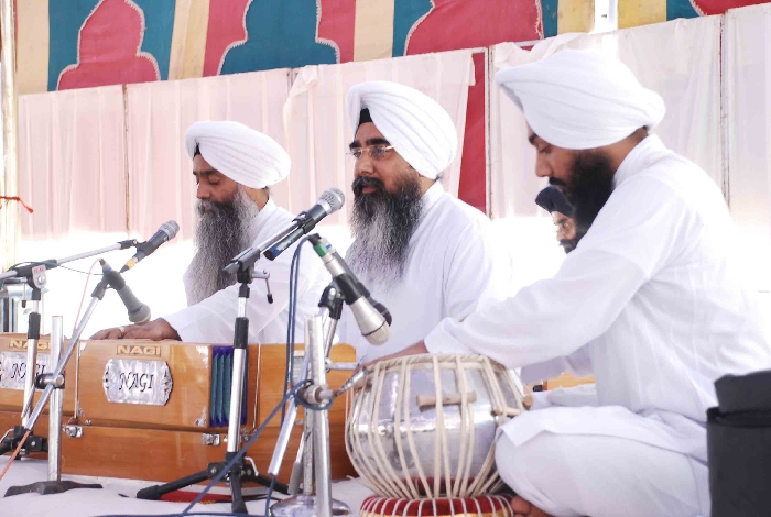 sikh 3 (221K)
