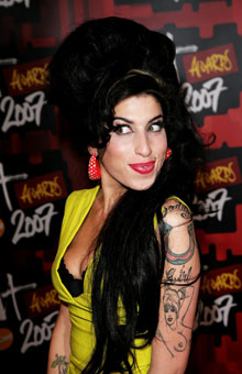amy-winehouse-image-2 (49K)