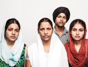 Image8_FEAT_SikhTemple (216K)