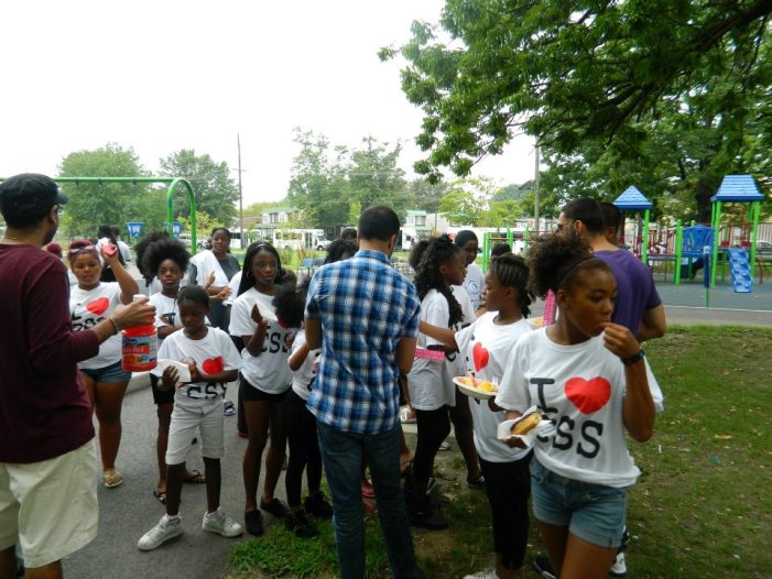 Camden Day of Service 2 (92K)