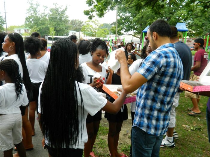 Camden Day of Service 4 (97K)