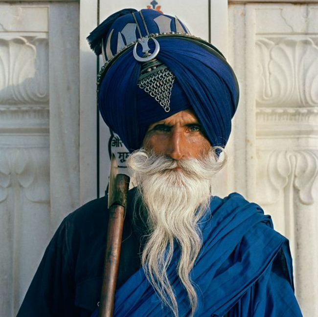 8_nihang_sikh_fighter_warrior (306K)