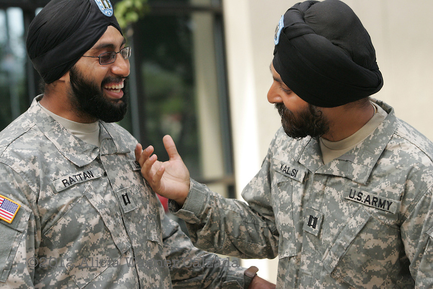 Capt. Tejdeep Singh Rattan and Capt. Kamaljeet Singh Kalsi (238K)