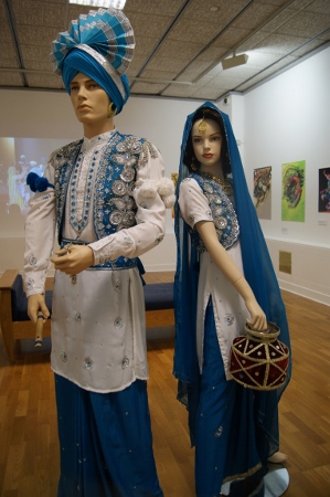bhangra-costumes-299x450 (75K)