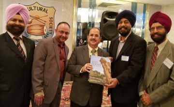 Amarpal Singh Matharu presenting_ Lost Heritage The Sikh Legacy in Pakistan_book to CG Dr Ausaf Sayeed_20160402_145259 (27K)