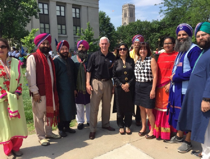500-Festival Parade - Gov Mike Pence -Twitter- May 28 2016 (320K)