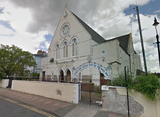 clarence place gurdwara 2.JPG.gallery.gallery.jpg (47K)