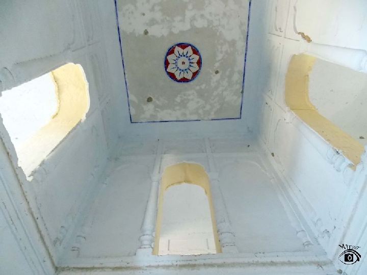 Inside Ceiling (178K)