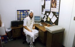 Gurumustuk Singh in the early days of SikhNet