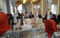 children in Gurudwara