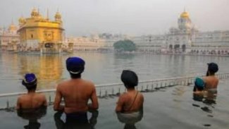 golden temple railing.jpg