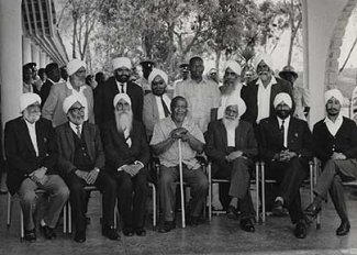 kalasinghas-with-mzee-kenyatta.jpg