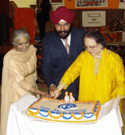 navdeep-singh-bains-2.gif