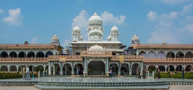 bo-gurudwara-guru-ka-tal-agra-1000.jpg