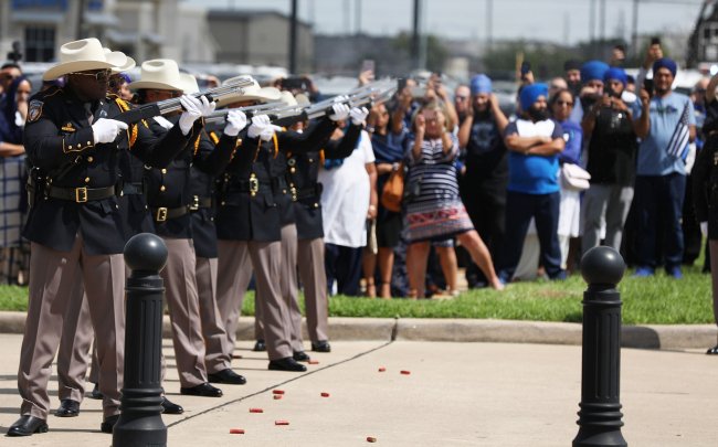 funeral of dhaliwal 7 21 gun salute.jpg