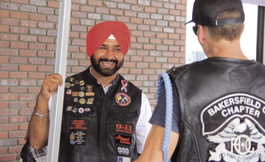 Sikh Riders Rally To Battle Post 9 11 Racial Profiling Sikhnet