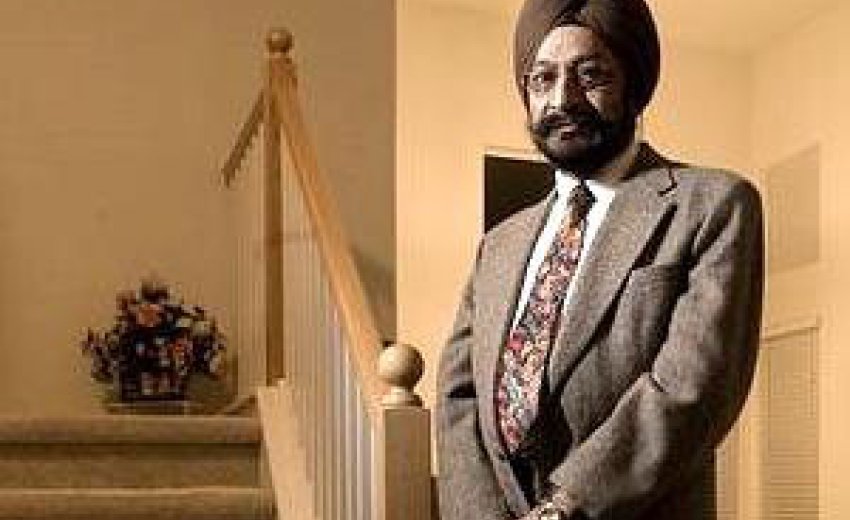 sikh prison guard applicant