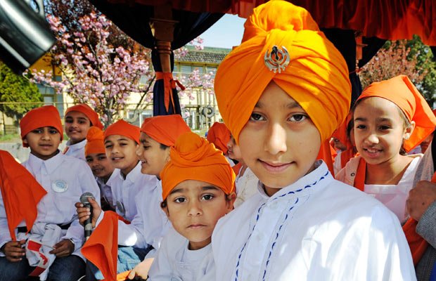 KidsVaisakhiParade (75K)