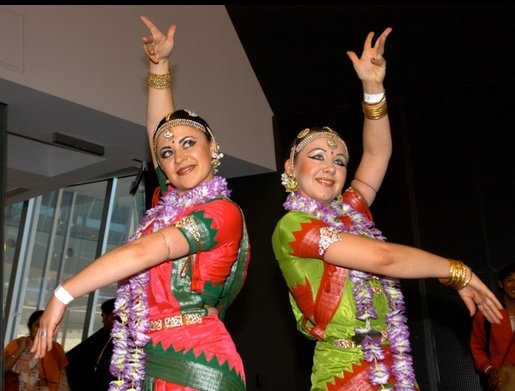 Dancers (153K)