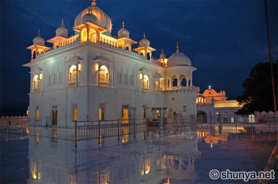 KesgarhSahib17 (107K)