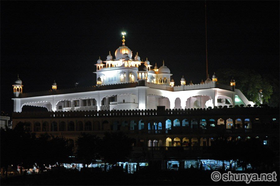 KesgarhSahib31 (86K)