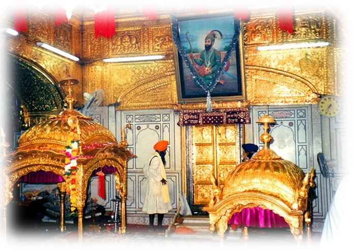 Takht_Sri_Hazur_Sahib_Nanded (112K)