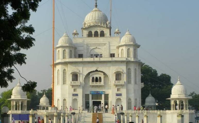 Gurdwara_Rakabganj_Sahib,_Delhi (51K)