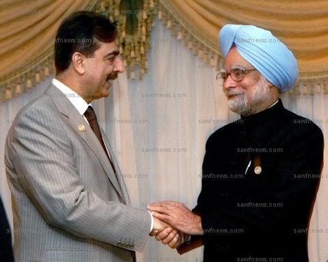 Manmohan_Singh_Raza_Gilani_Pakistan_PM_Egypt (94K)