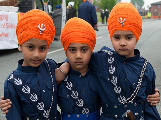Young-Sikh-boys-002 (99K)