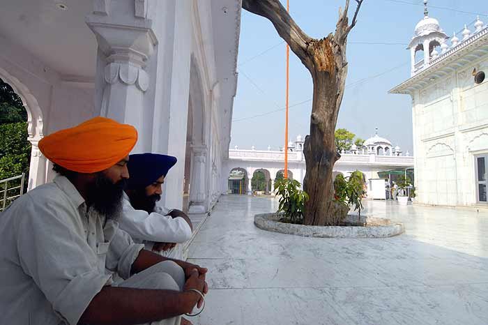 amb_sahib_20110620 (34K)