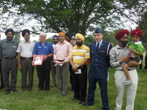 4July2011_Mayor_Book_Presentation (138K)
