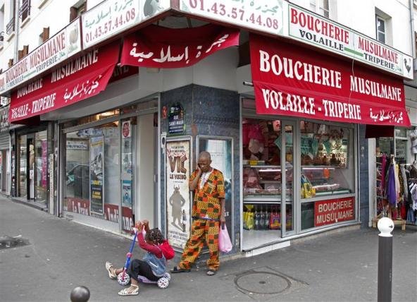 halal-butcher1 (66K)