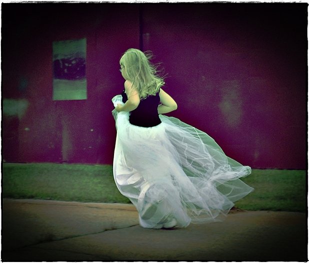 PlayingDressUp (221K)