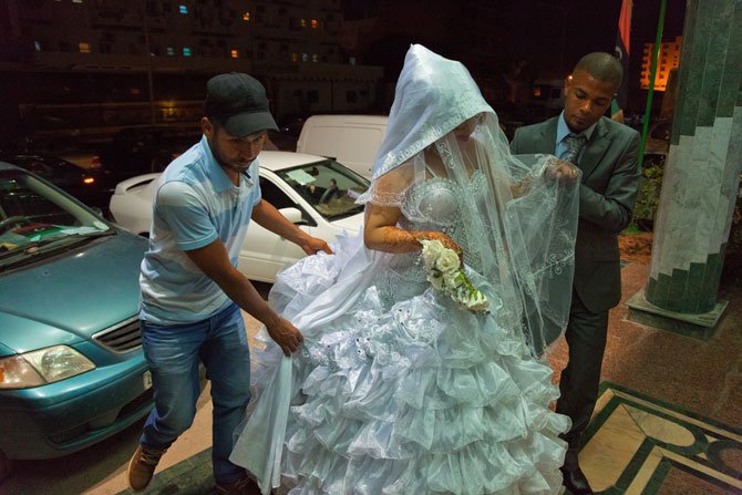 bride-adorned (78K)