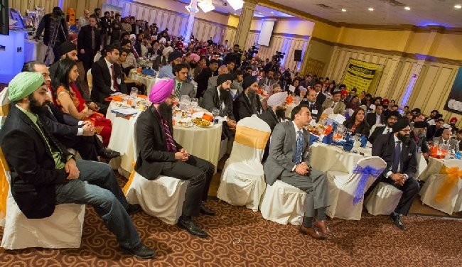 563808_440806689340834_1018374907_n (234K)