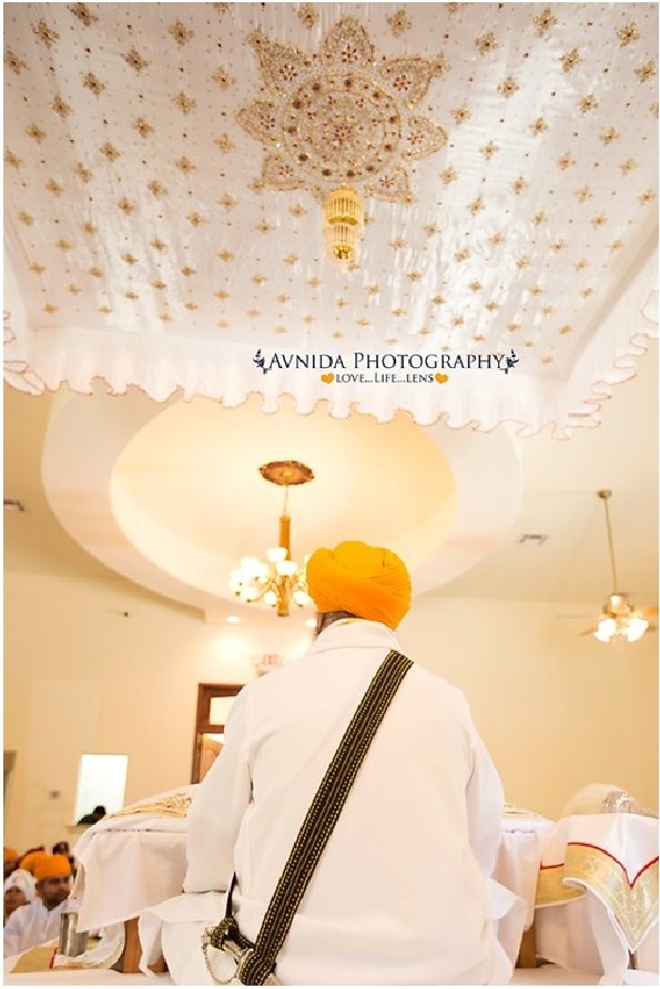 InsideGurdwara (289K)