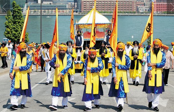LocalSikhsParade1 (91K)