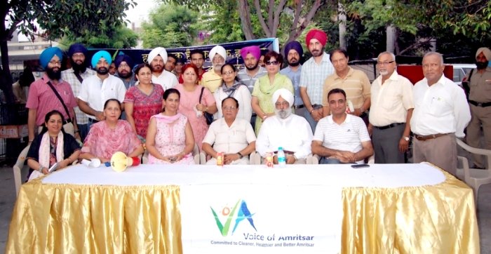 9258891833_3726afb79c_o (221K)