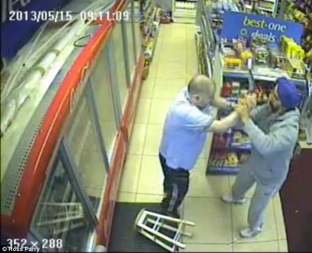 FrightenedCustomers (50K)