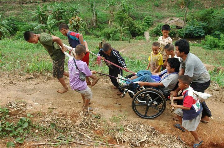 helping-others (106K)