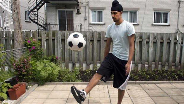 soccer-turban-fifa-approves (125K)