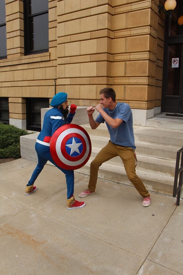 slide_348203_3703237_free (103K)