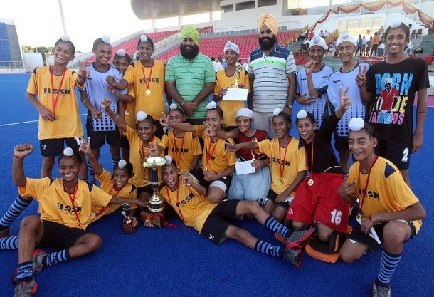 Hockey-2-610x417 (97K)